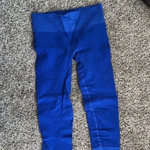Lululemon blue ebb to street pant legging size 8